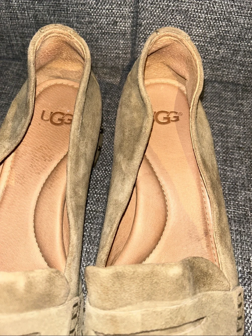 NEW-UGG ELISE -  Studded Bling Block Heel Olive Suede Penny Loafers